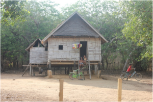 Denyut Kehidupan di Kampung Adat Huka’Ea