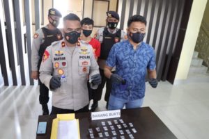 Tergiur Uang Lima Juta, Pria Ini Nekat Edarkan Sabu, Akhirnya Diciduk Polisi di Depan Toko