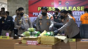 Bawa 21 Kg Sabu Dua Warga Kendari Diringkus Polisi di Makassar