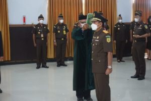Subenu, SH. MH Resmi Dilantik sebagai Wakajati Sultra