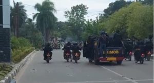 Aksi Demo Mahasiswa di Kendari Berlangsung Ricuh, Polisi Tembakan Gas Air Mata