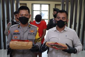 Dapat Paket Kiriman 1 Kg Ganja dari Medan Pria di Kendari Diciduk Polisi