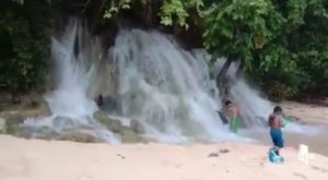 Sensasi Wisata Dusun Baho, Punya Pantai Indah dan Air Terjun Mini