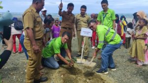 PT GKP Tanam Pohon di Kawasan Lingkar Tambang Konkep