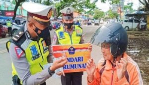 Puluhan Ditilang, Mayoritas Pelanggar Tak Gunakan Helm dan Knalpot Bising