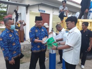 Kadin Sultra Kembali Salurkan Bantuan Tabung dan Regulator Oksigen Ke RSUD Kendari