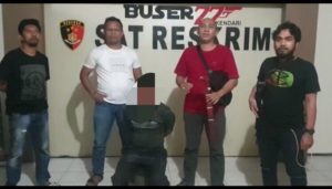 Tukang Ojek di Kendari Parangi Pria yang Diduga Selingkuhan Istrinya