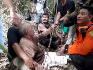 Tim SAR Temukan Kakek yang Hilang di Hutan