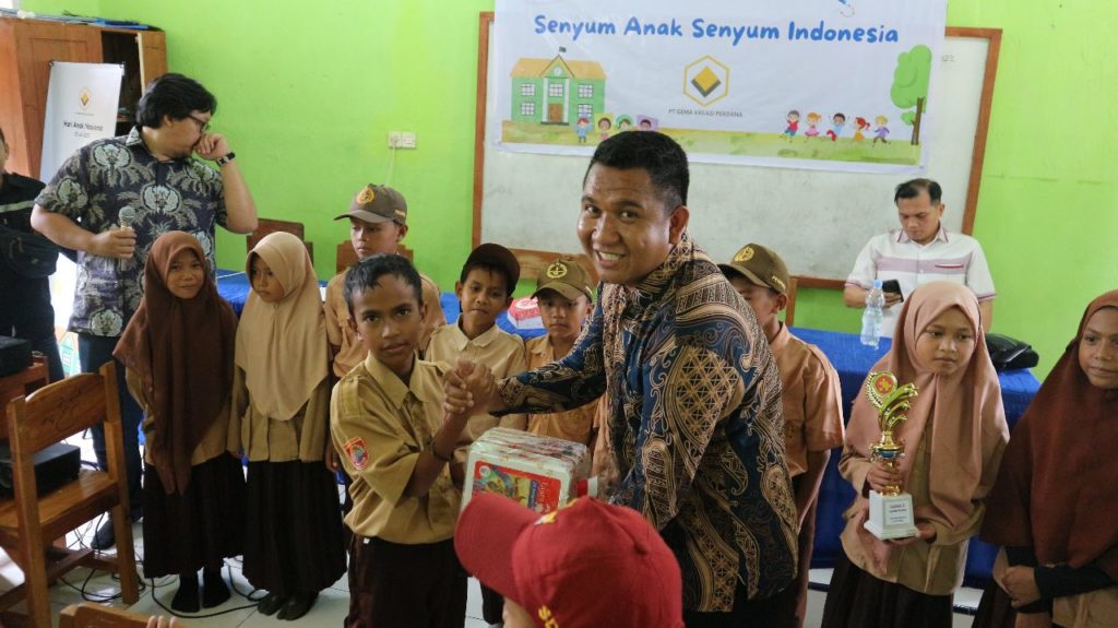 Tekad Sang Pendidik: Tambang Ilmu di Tanah Wawonii