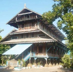 Mengenal Malige/Kamali Rumah Adat Buton