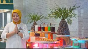 Aneka  Kuliner Tersaji Di Teras Ramadan Claro Kendari