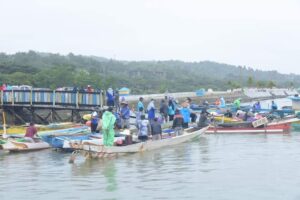 Sejak Aksi Bersih Kota Digelar, Sudah 104 Ton Sampah Diangkut Dari Teluk Kendari