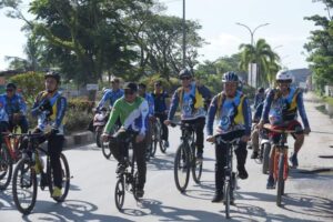 Asmawa Tosepu Lepas Peserta Lomba Gowes di HUT Kota Kendari