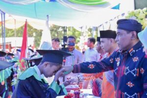 Pemkot Baubau Gelar Wisuda Santri