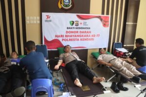 Polresta Kendari Gelar Donor Darah Dalam Rangka Memperingati Hari Bhayangkara Ke 77
