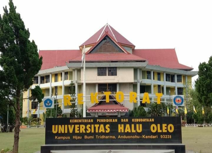 UHO Tuan Rumah Seminar Regional Isu Masyarakat Seri 4