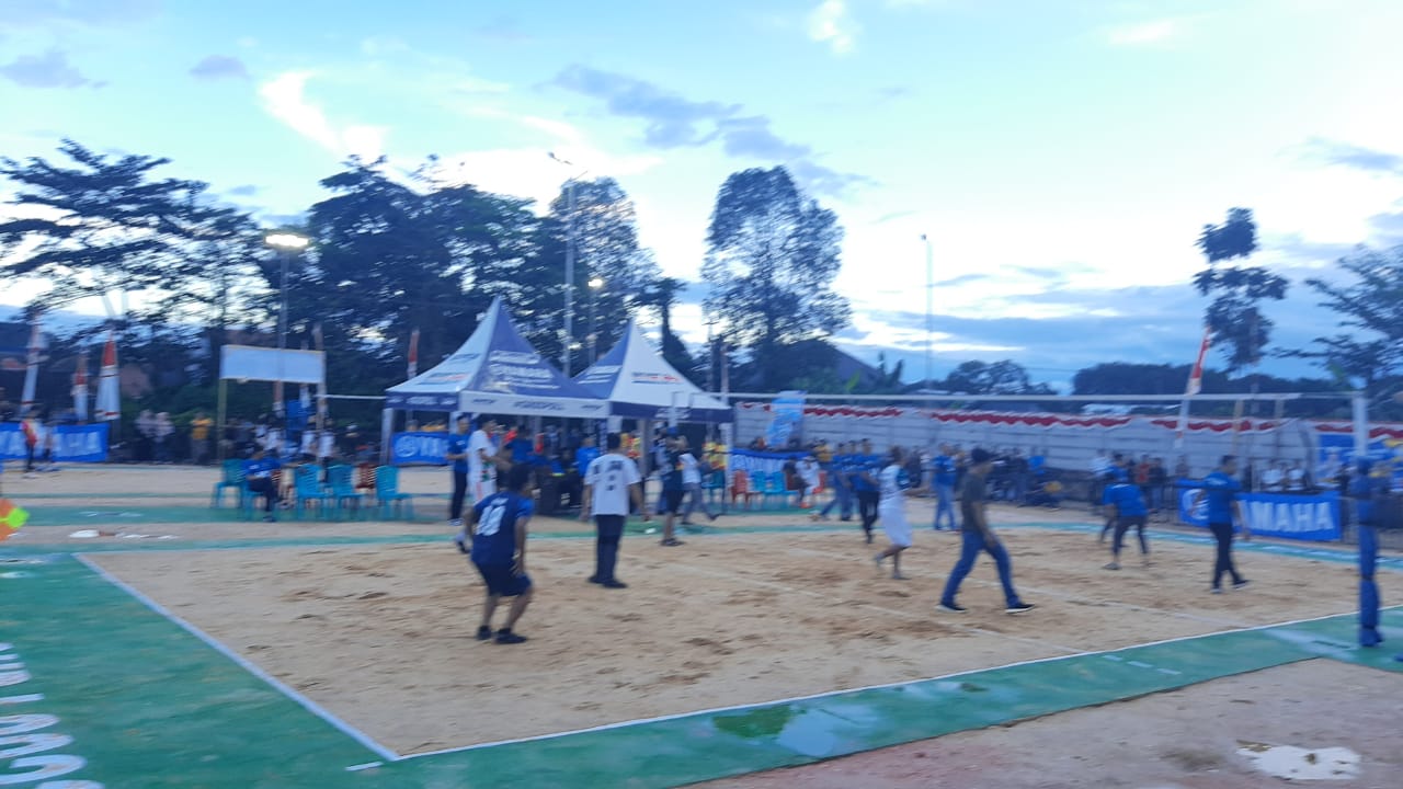 18 Tim Volly Ball Berebut Piala Kapolres Kendari