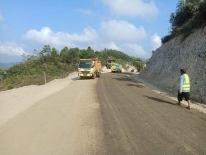 Pembangunan Jalan PoliPolia-Baula Segera Rampung
