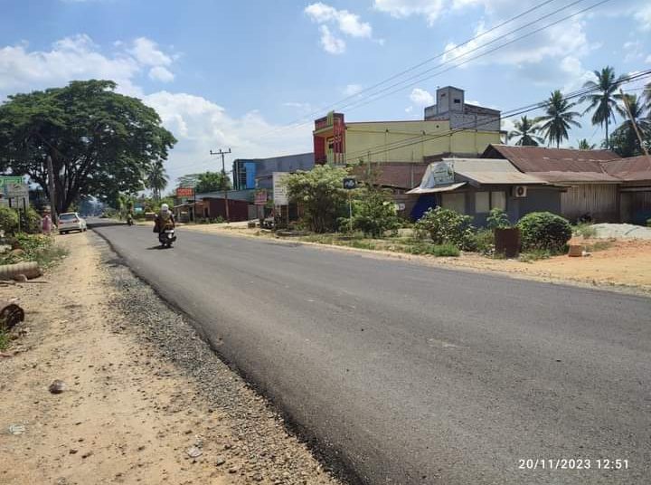Jalan Beraspal Mulus Warga Atula-Welala Tak Lagi Mandi Debu 2 FB IMG 1700518816031