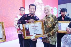 PPID Kabupaten Bombana Sabet Penghargaan Anugerah KIP 2023