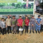 Pemkot Kendari Tanam 100 Pohon yang Tergolong Endemik