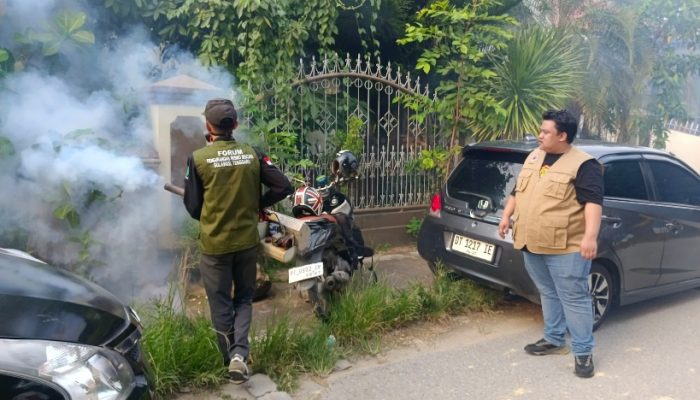 FPRB Sultra Gencarkan Fogging Antisipasi Penyebaran DBD di Kota Kendari