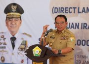 Pj Gubernur Sultra Gunakan Hak Pilih di TPS 16 Mandonga, Kendari