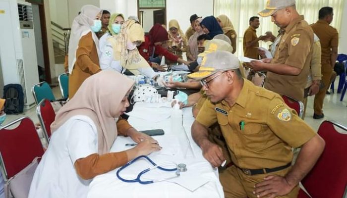 ASN Baubau Cek Kesehatan dan Tes Urine Sampling Pasca Lebaran