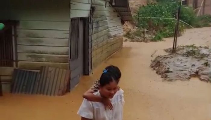 Banjir Disertai Lumpur Kembali Terjadi di Tunggala Kendari, Warga Soroti Developer Diduga Jadi Penyebabnya