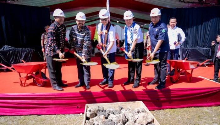 Gubernur Sultra Bersama Menkes Budi Gunadi Sadikin Letakkan Batu Pertama Pembangunan RSUD Buton Tengah